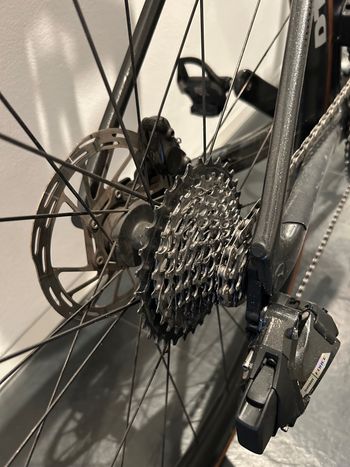 Used Canyon Endurace CF SLX 8 AXS Aero 2024 2024 Road & Gravel — image 12 of 22