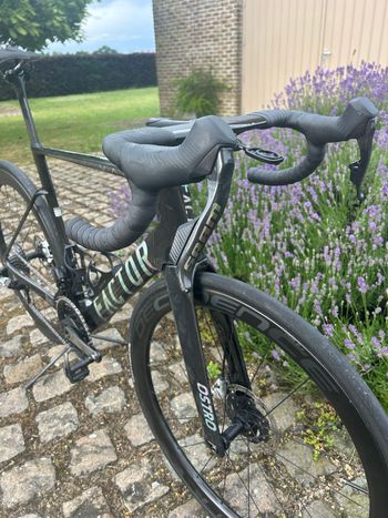 Used Factor OSTRO VAM - SRAM Red w/ Power Meter 2026 2026 Road & Gravel, Black — image 5 of 12