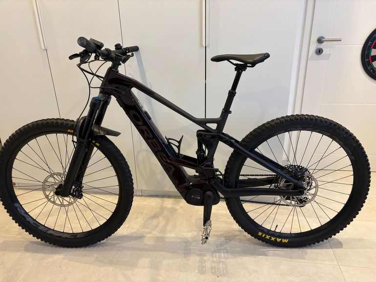 Used Orbea WILD FS M20 2022 2022 Mountainbike, Rosso — image 1 of 6