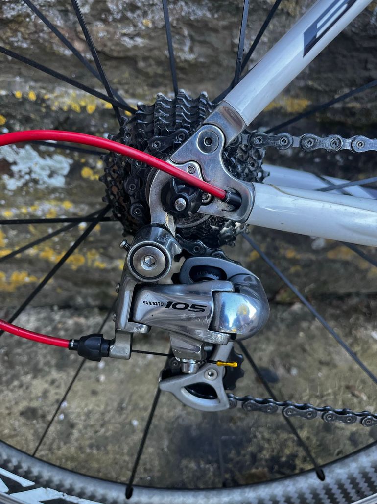 Used BH G6 Shimano 105 2015 Road & Gravel — image 9 of 10