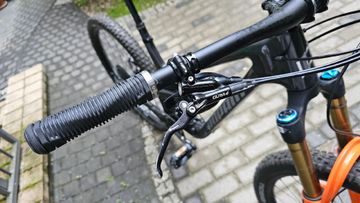 Gebrauchtes Propain Hugene CF 29" Highend 2022 Frameset 2022 Mountainbike, Hellgrau, 29 — Bild 3 von 48