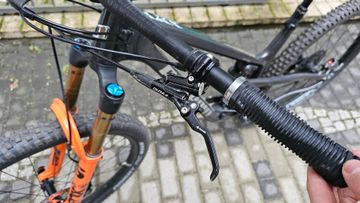 Gebrauchtes Propain Hugene CF 29" Highend 2022 Frameset 2022 Mountainbike, Hellgrau, 29 — Bild 25 von 48