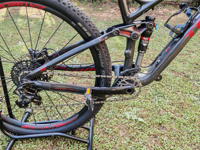 Used Trek Remedy 9.8 29 2015 2015 Mountainbike, Black, 29 — image 3 of 14