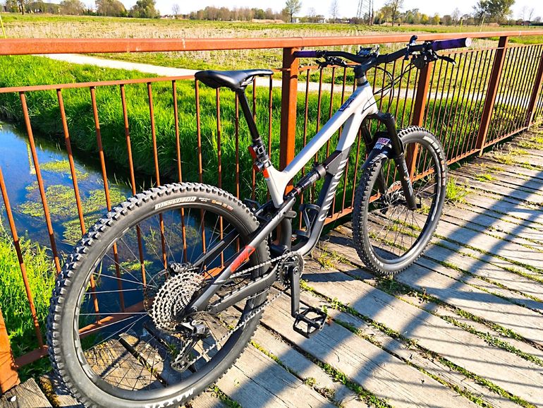 Used Canyon Spectral Shimano Deore XT 2023 Mountainbike, Black — image 2 of 5
