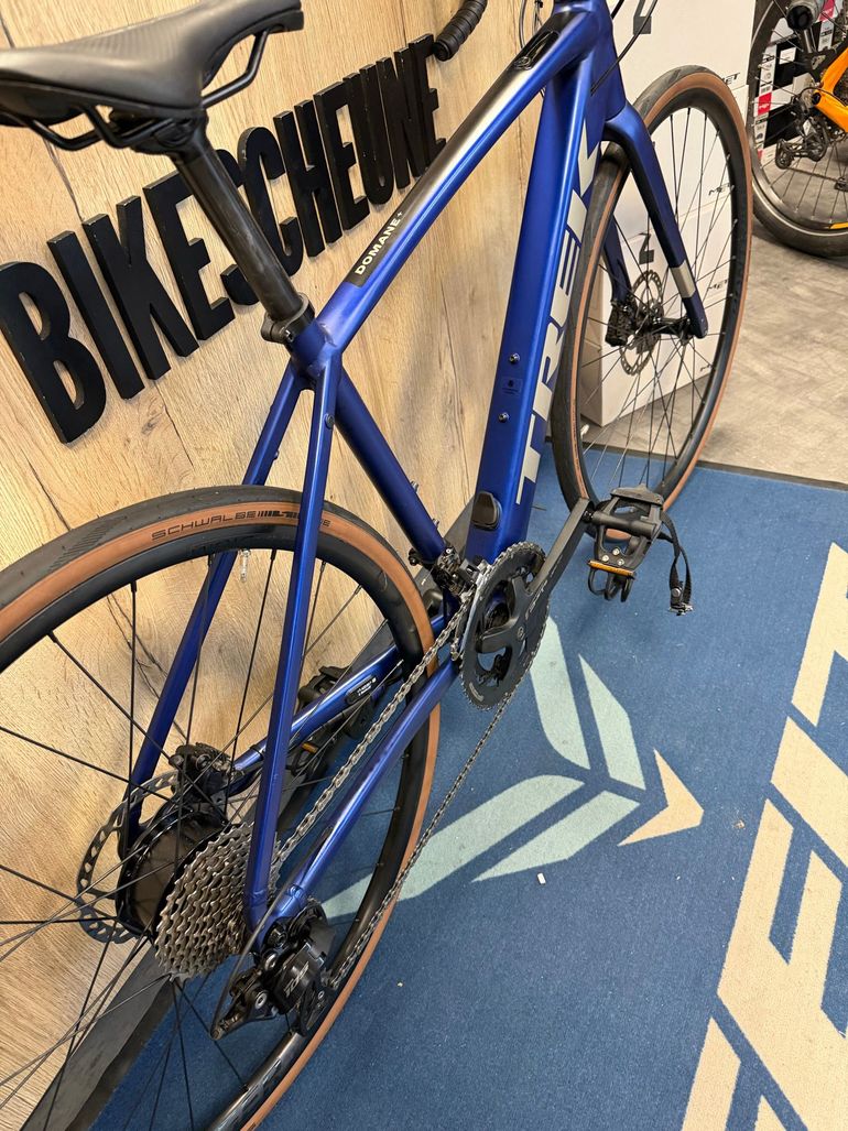Used Trek Domane+ AL 5 2025 2025 Road & Gravel, Blue — image 6 of 6