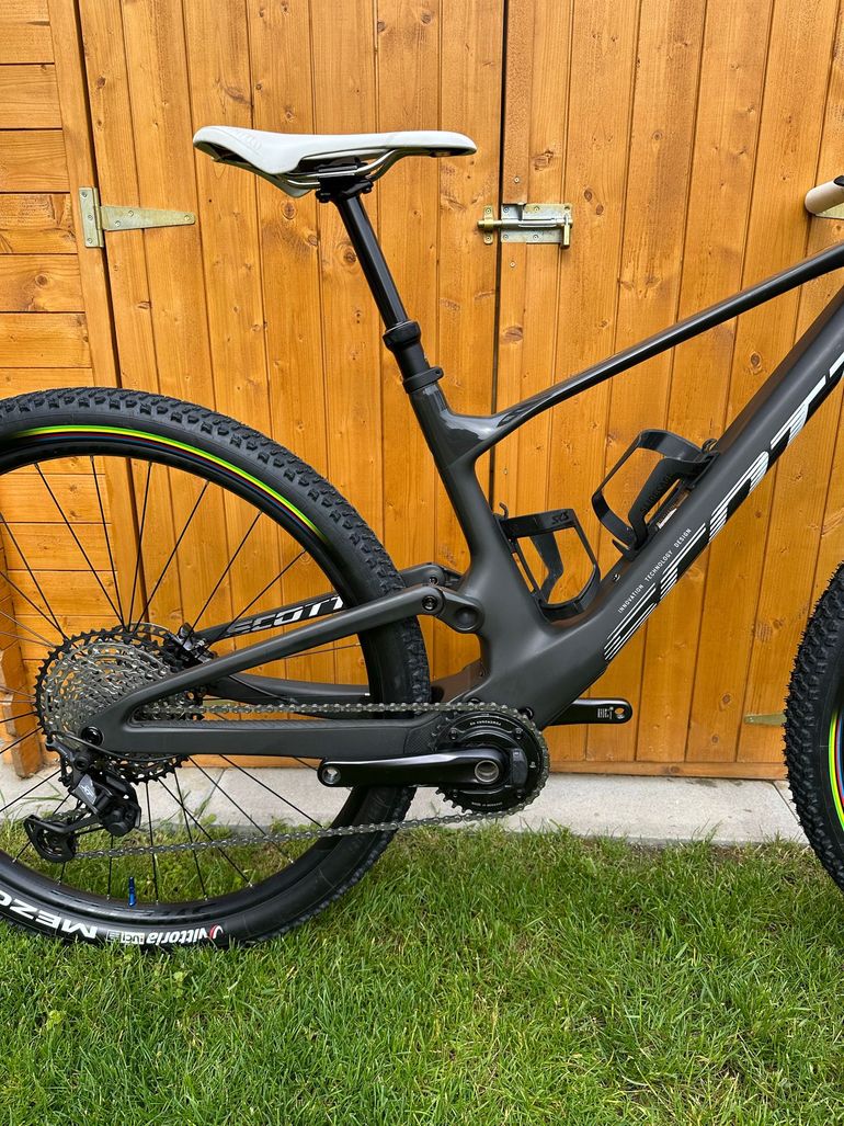 Used Scott Spark RC Team 2024 2024 Mountainbike — image 4 of 15