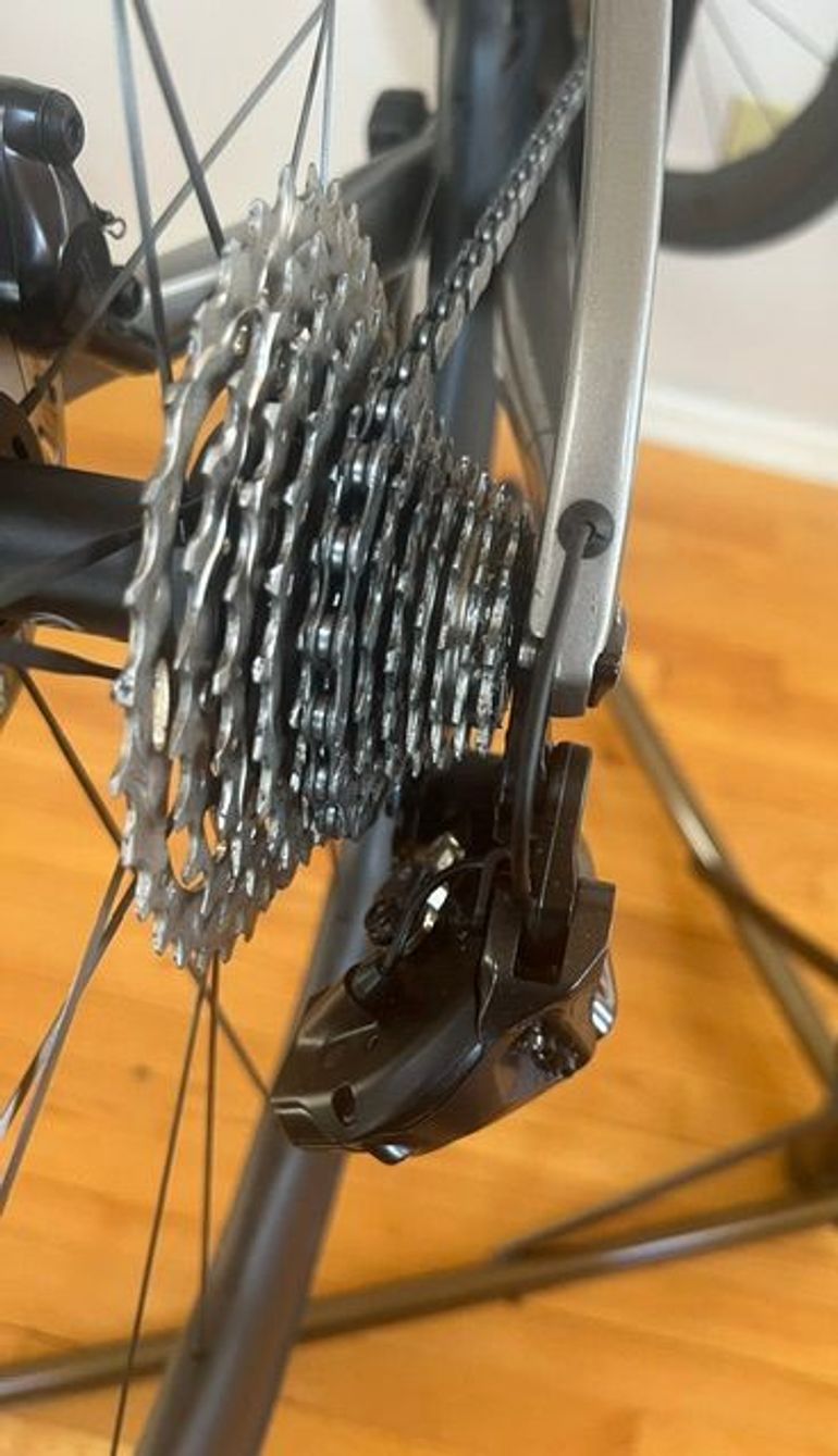 Used Cannondale Carbon 2 2024 Road & Gravel, Light Gray — image 13 of 28