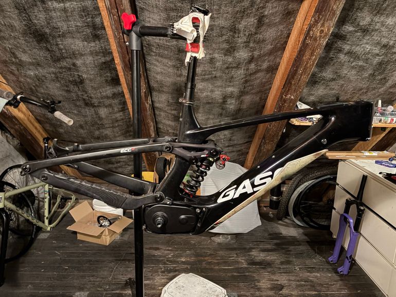 Used GASGAS ECC 6 2024 Frameset 2024 Mountainbike, Red, 29 — image 2 of 11