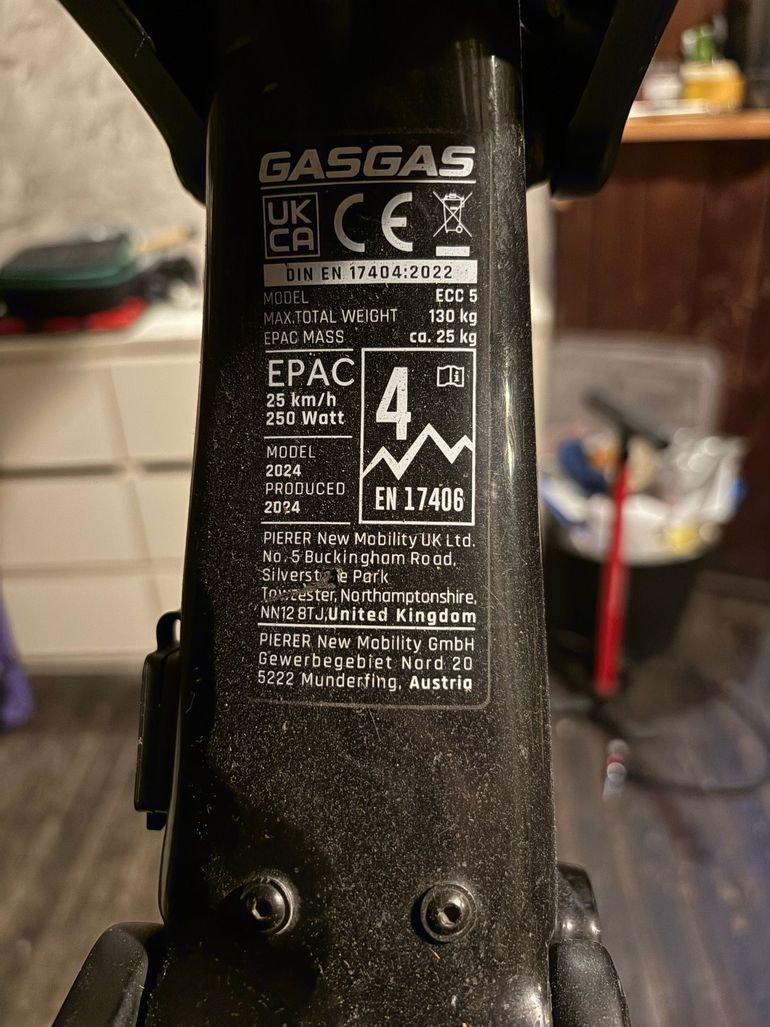 Used GASGAS ECC 6 2024 Frameset 2024 Mountainbike, Red, 29 — image 10 of 11