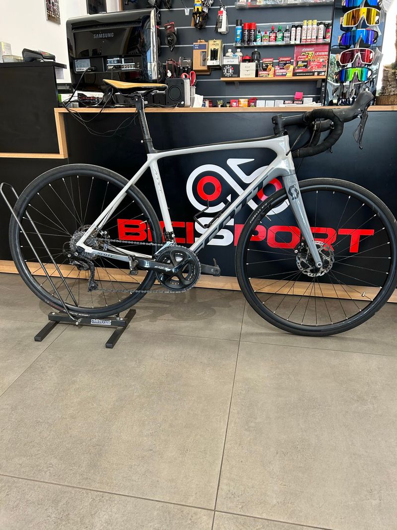 Używany Scott Addict RC 40 2021 2021 Road & Gravel — zdjęcie 8 z 8