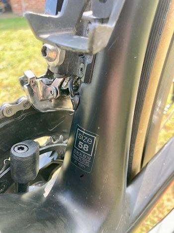 Used BMC Roadmachine 01 FOUR 2020 2020 Road & Gravel, Black — image 8 of 15