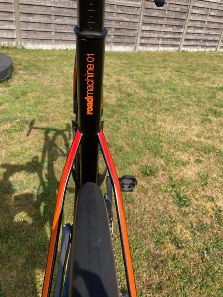 Used BMC Roadmachine 01 FOUR 2020 2020 Road & Gravel, Black — image 6 of 15