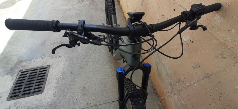 Used CUBE CUBE E MTB 160  750 2023 Mountainbike, Light Gray — image 4 of 5