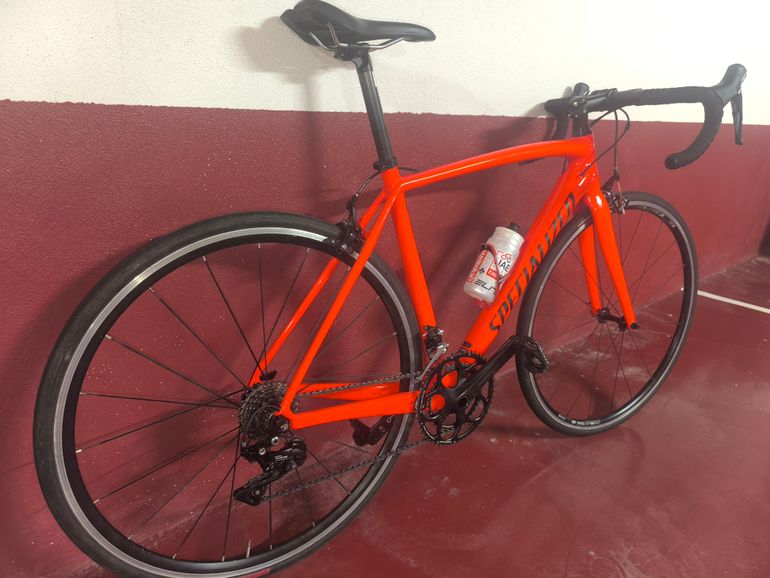 Used Specialized Men's Tarmac Sport 2018 2018 Road & Gravel, Orange — image 2 of 9