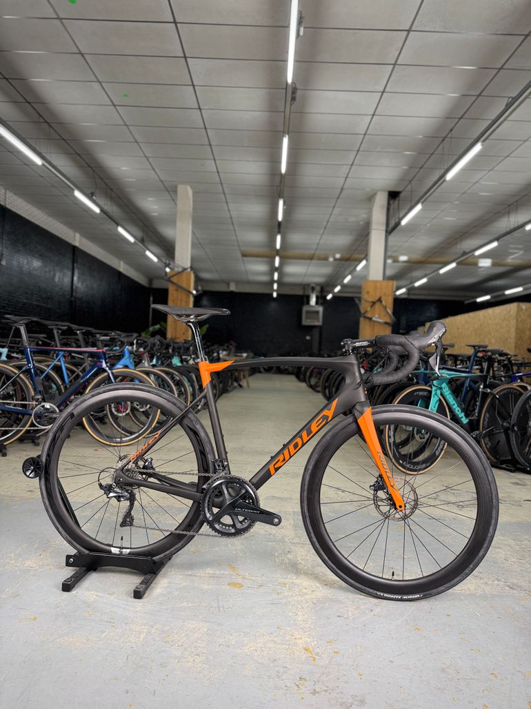 Used Ridley Fenix Shimano Ultegra 2021 Road & Gravel, Black — image 1 of 21