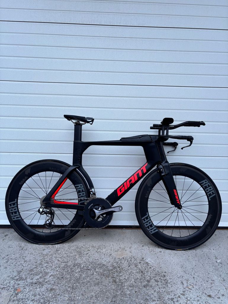 Used Giant Trinity Advanced Pro 1 2019 2019 Road & Gravel — image 1 of 11
