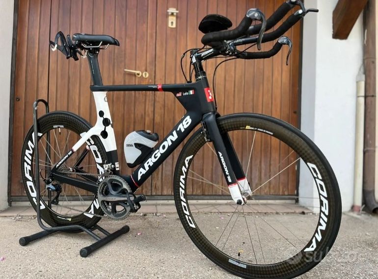 Used Argon 18 Argon 18 Custom Shimano Ultegra Di2 2016 Road & Gravel, Nero — image 1 of 5