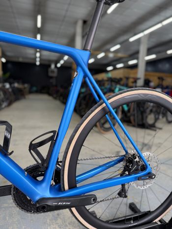 Used Canyon Ultimate CF SL Carbon 2019 Road & Gravel — image 20 of 23