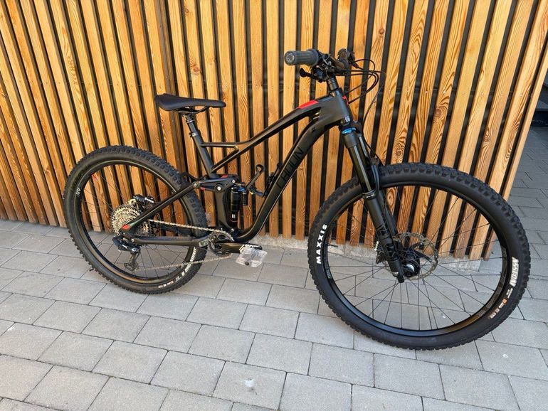 Used Radon Slide 160 Carbon Enduro Mullet / MX 2018 Mountainbike, Schwarz — image 2 of 14