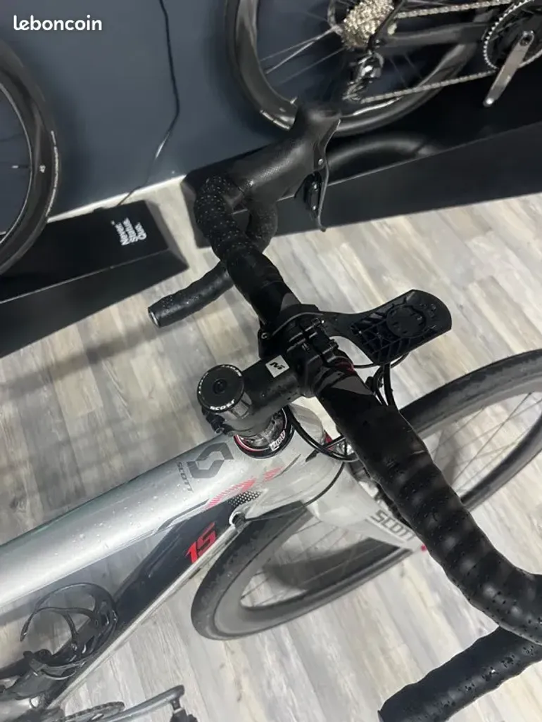 Used Scott SCOTT FOIL 15 – Full Carbone – Ultegra Di2 10V – Roues Carbone Veltec – Taille S/52 2012 Road & Gravel — image 8 of 8