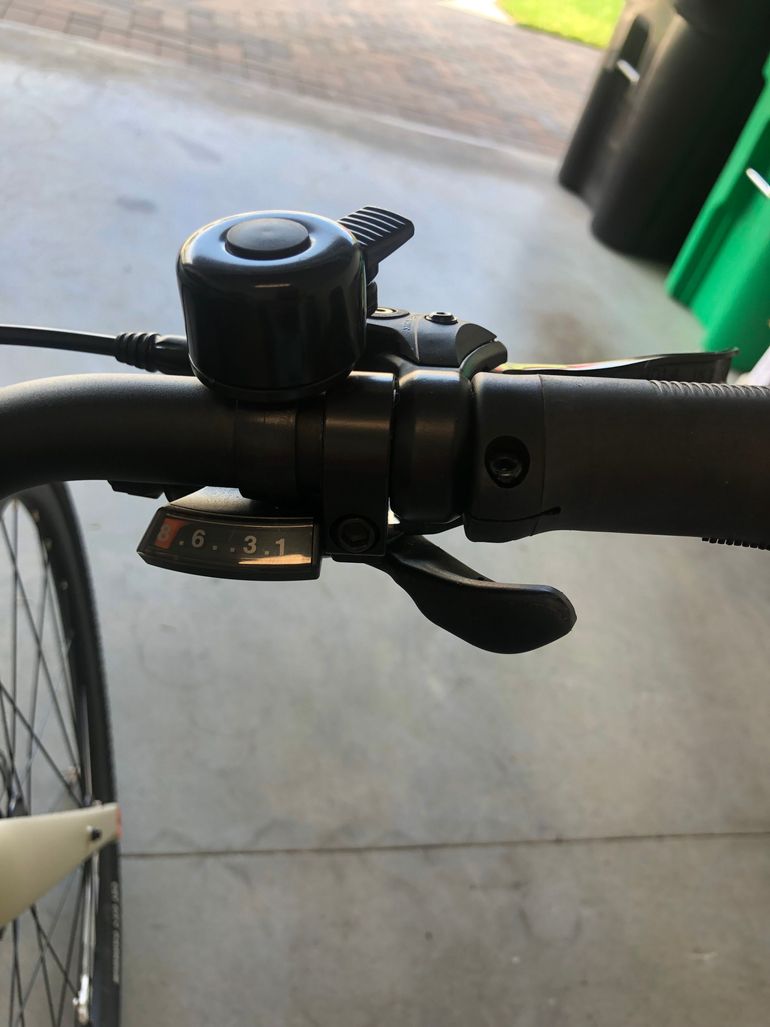 Used Velotric T1 E-Bike Regular Size 2025 Road & Gravel, Light Gray — image 4 of 11