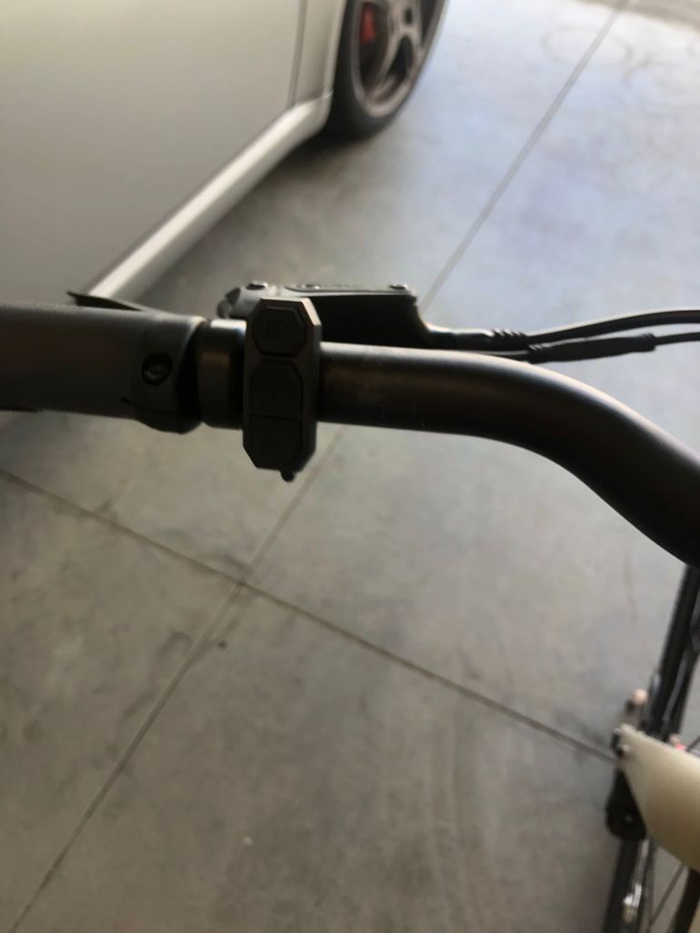 Used Velotric T1 E-Bike Regular Size 2025 Road & Gravel, Light Gray — image 8 of 11