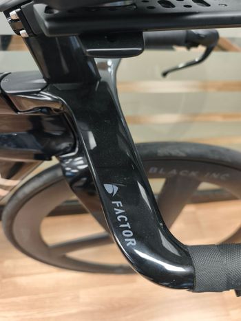 Used Factor HANZŌ - SRAM Red w/ Power Meter 2025 2025 Road & Gravel, Black — image 7 of 21