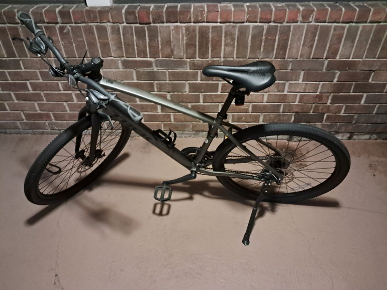 Used Trek Dual Sport 1 Gen 4 2023 2023 Urban, Light Gray — image 1 of 4