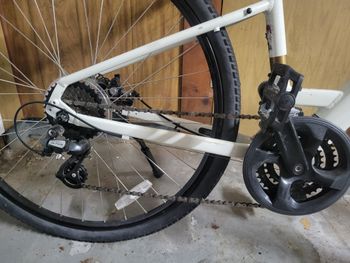 Used Trek Verve 1 Disc Lowstep 2022 2022 Urban, White — image 4 of 11