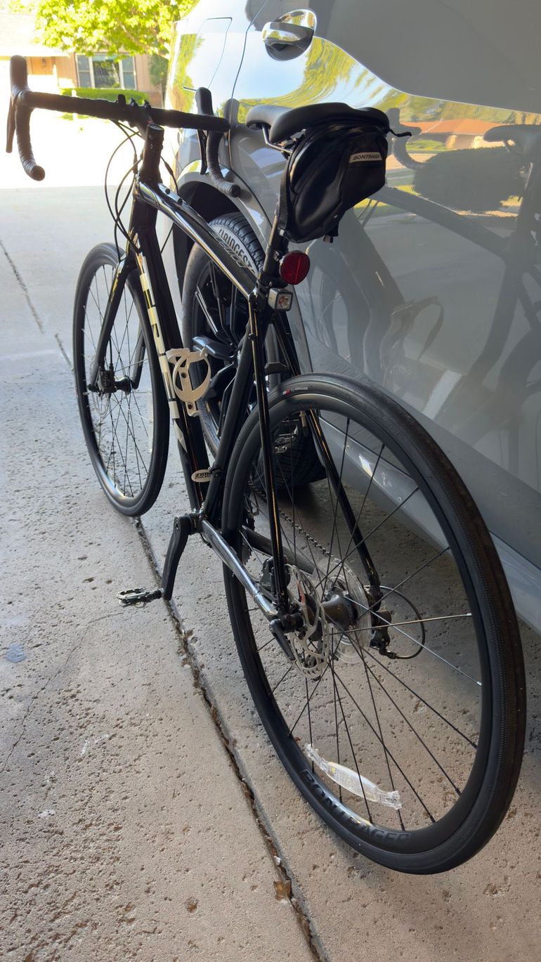 Used Trek Domane AL 4 Disc 2022 2022 Road & Gravel, Black — image 5 of 8