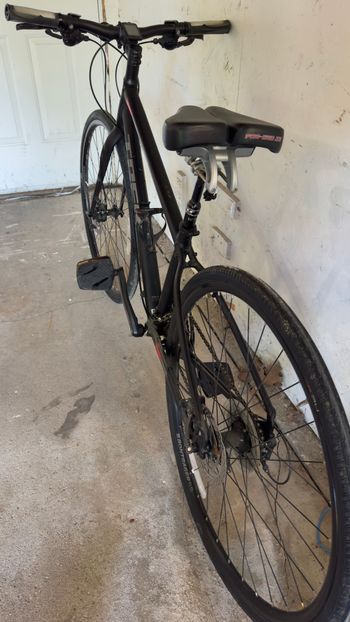 Used Trek FX 3 Disc 2018 2018 Urban, Black — image 8 of 11