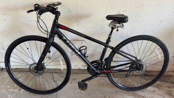 Used Trek FX 3 Disc 2018 2018 Urban, Black — image 2 of 11