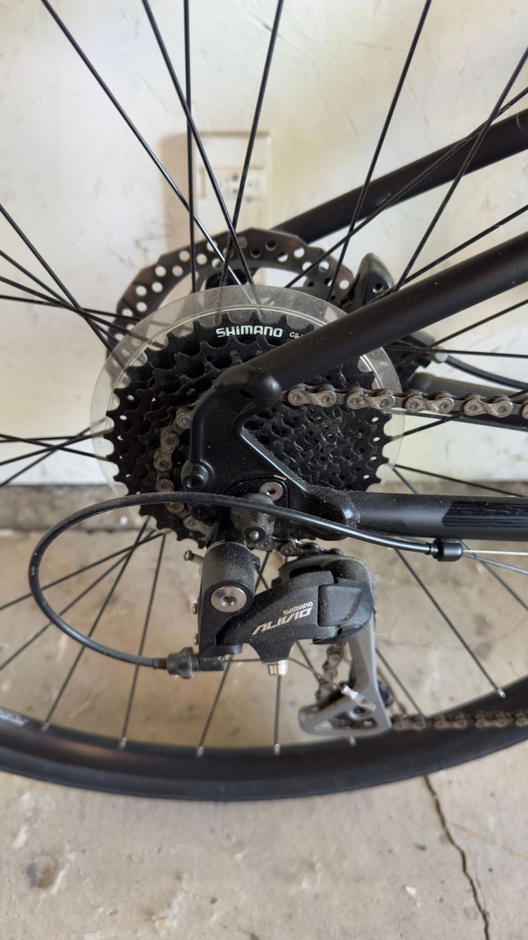 Used Trek FX 3 Disc 2018 2018 Urban, Black — image 3 of 11