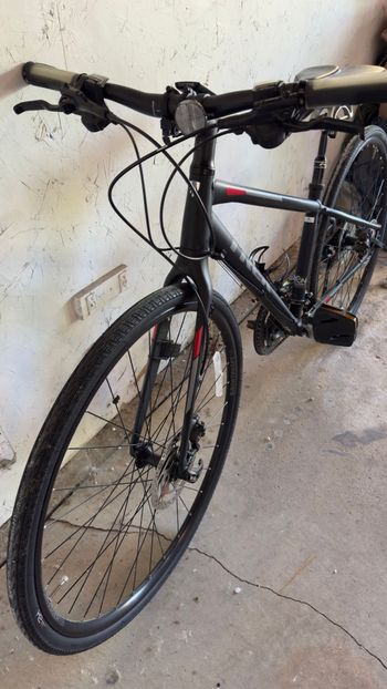 Used Trek FX 3 Disc 2018 2018 Urban, Black — image 9 of 11