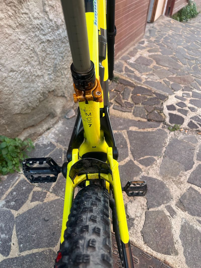 Used Husqvarna Custom SRAM GX 2022 Mountainbike, Orange — image 1 of 7