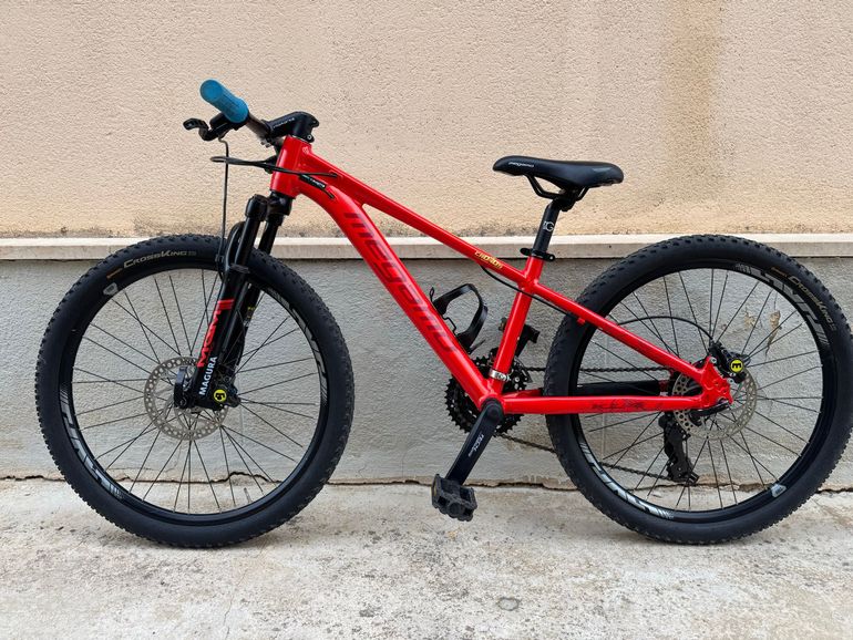 Used Megamo Ku4 Shimano Tourney 2026 Mountainbike, Rosso — image 2 of 7