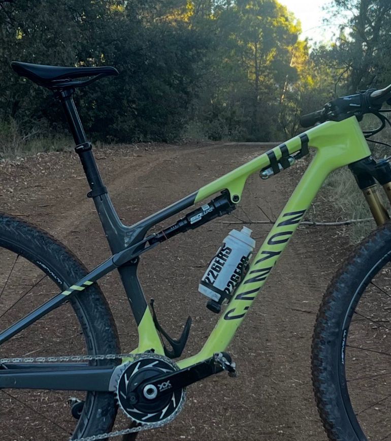 Used Canyon Lux World Cup Frameset 2025 Mountainbike, Green — image 1 of 4