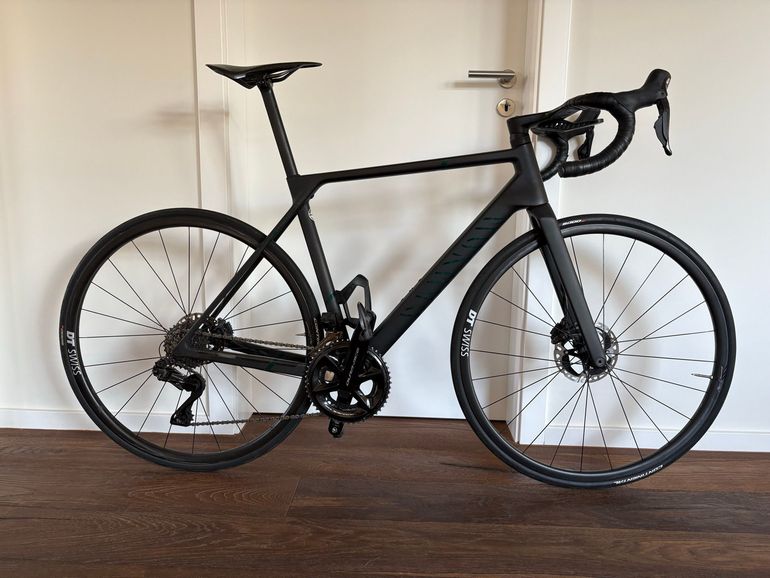Used Canyon Ultimate CFR Di2 2023 2023 Road & Gravel, Schwarz — image 9 of 9