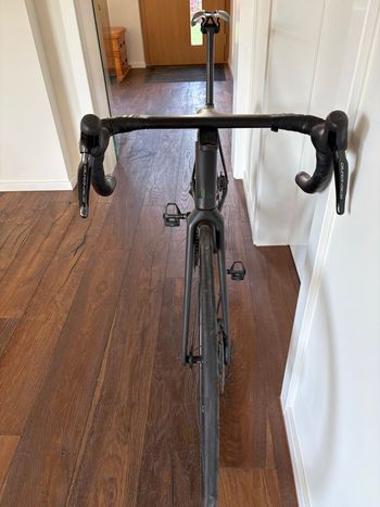 Used Canyon Ultimate CFR Di2 2023 2023 Road & Gravel, Schwarz — image 5 of 9
