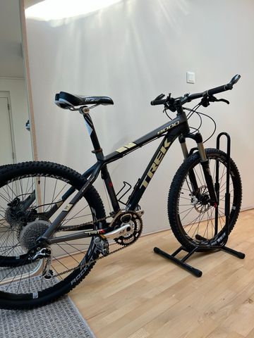 Used Trek 8000 WSD 2010 2010 Mountainbike, Black, 26 — image 2 of 6