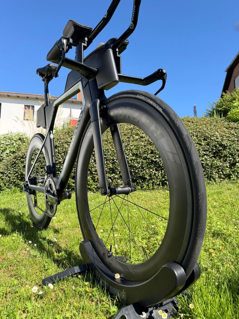 Used Canyon Speedmax CF SLX 9.0 2018 2018 Road & Gravel, Black — image 2 of 17