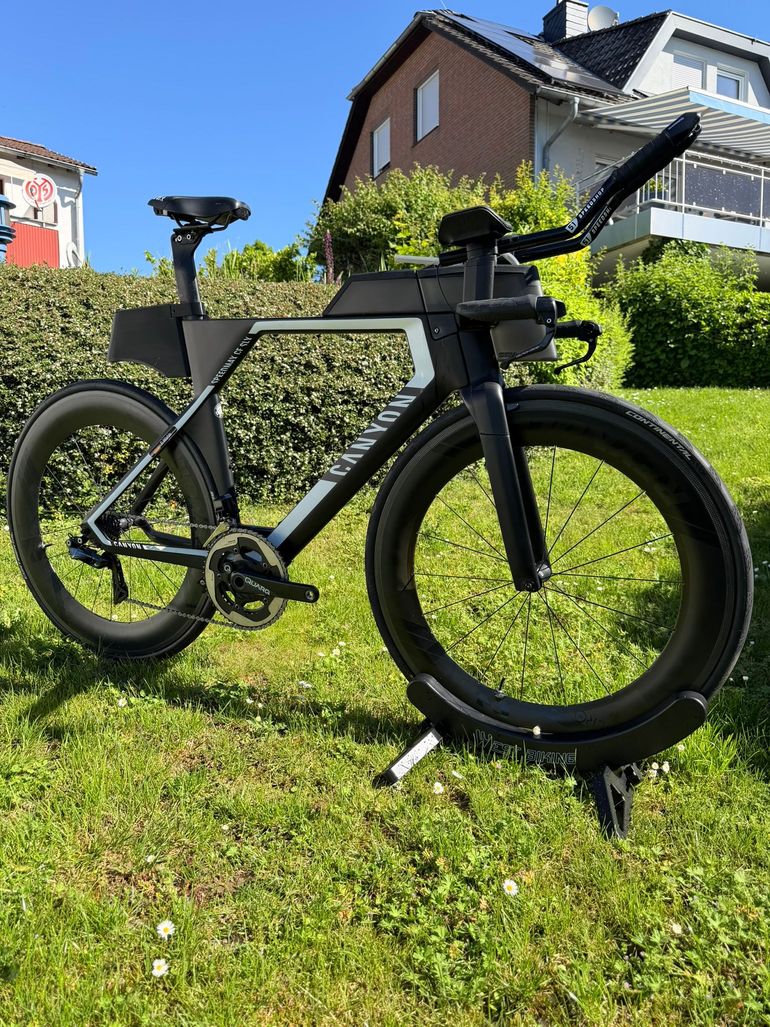 Used Canyon Speedmax CF SLX 9.0 2018 2018 Road & Gravel, Black — image 6 of 17