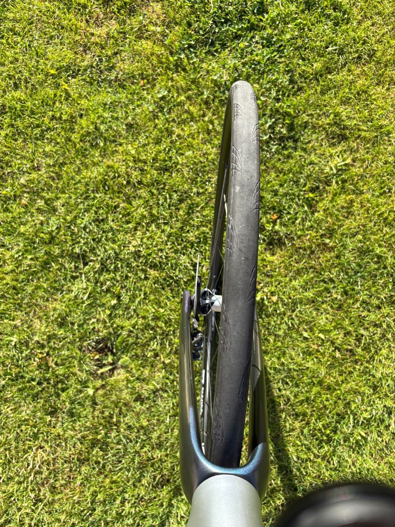 Used Specialized Allez Sprint Comp 2023 Road & Gravel, Hellgrau — image 12 of 13