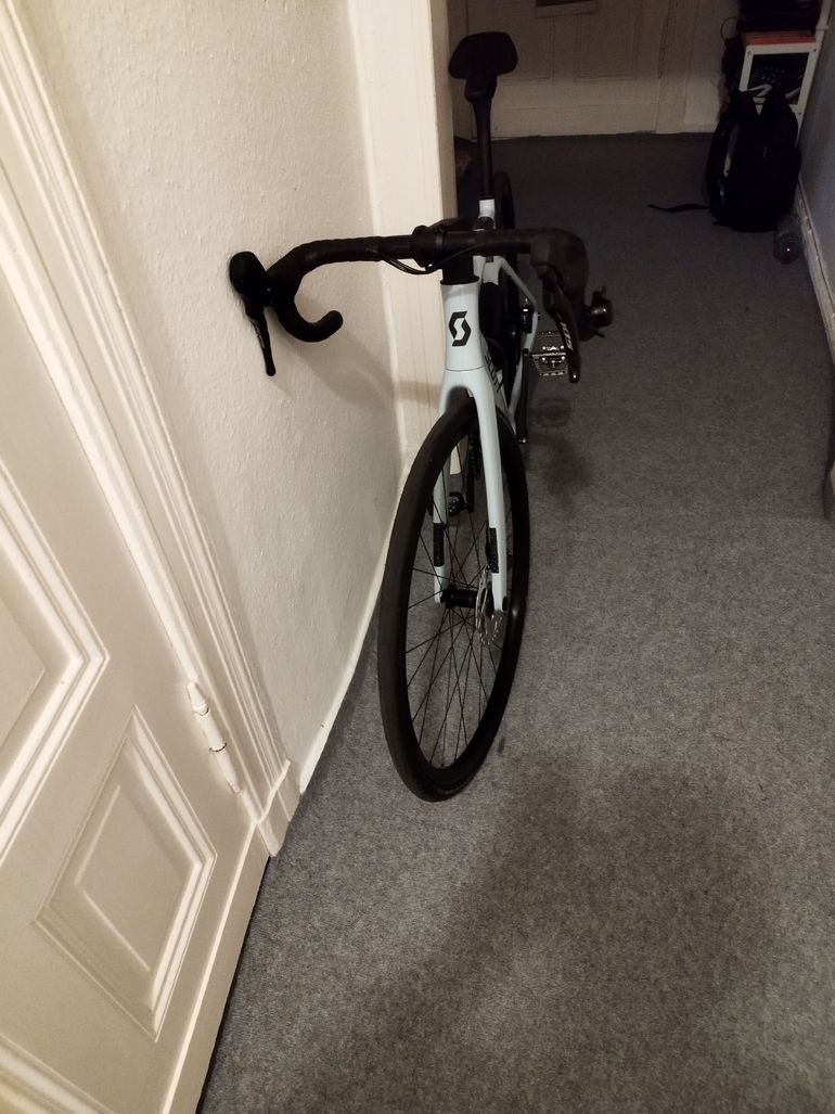 Used Scott Addict RC Shimano 105 2025 Road & Gravel, Hellgrau — image 4 of 11