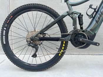 Used Giant Stance E+ 2 2021 2021 Mountainbike, Green, 29 — image 2 of 9