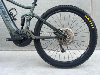 Used Giant Stance E+ 2 2021 2021 Mountainbike, Green, 29 — image 6 of 9