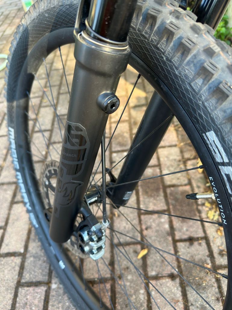Used CUBE STEREO HYBRID ONE44 HPC, SLX EVO 800 2026 2026 Mountainbike, Light Gray, 27.5, 29 — image 27 of 28