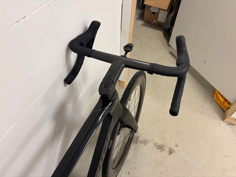 Used Merida MERIDA REACTO 8000 2023 Road & Gravel, Black — image 7 of 15