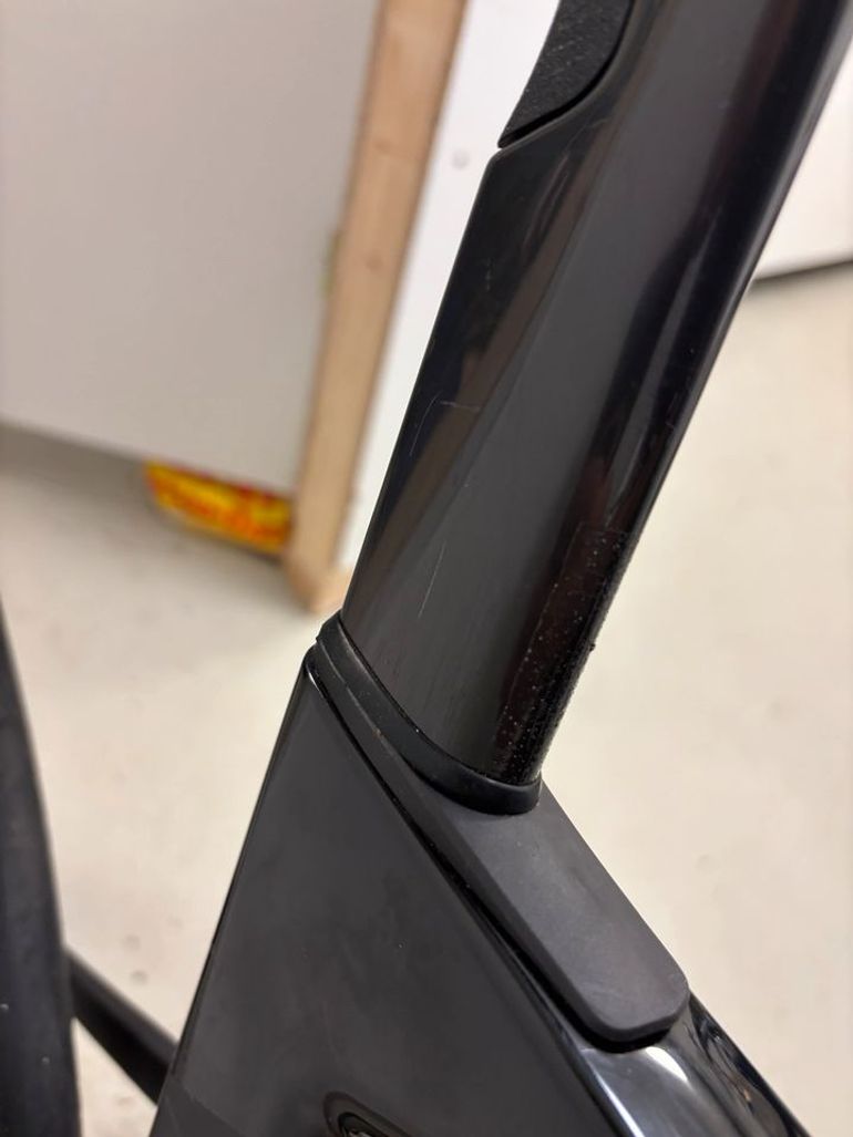 Used Merida MERIDA REACTO 8000 2023 Road & Gravel, Black — image 10 of 15
