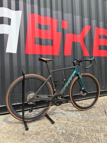 Brugt Scott Addict RC eRIDE 10 2025 2025 Road & Gravel — billede 2 af 10